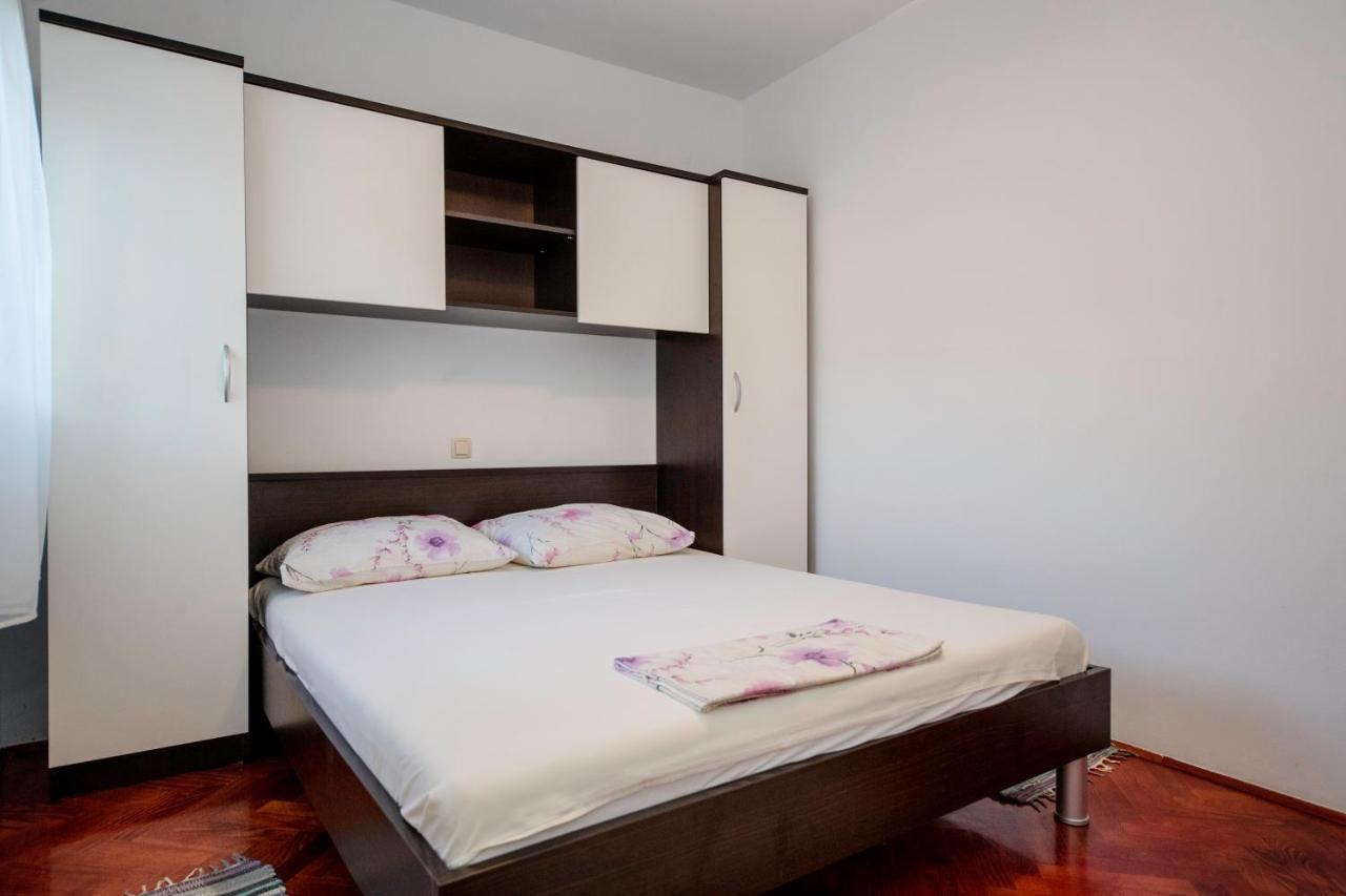 Ferienwohnung Kuca Leonora Banjol Exterior foto
