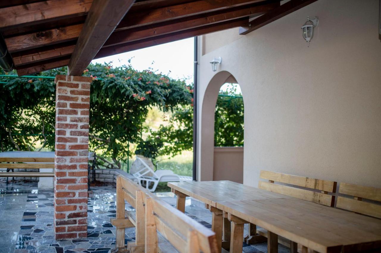 Ferienwohnung Kuca Leonora Banjol Exterior foto