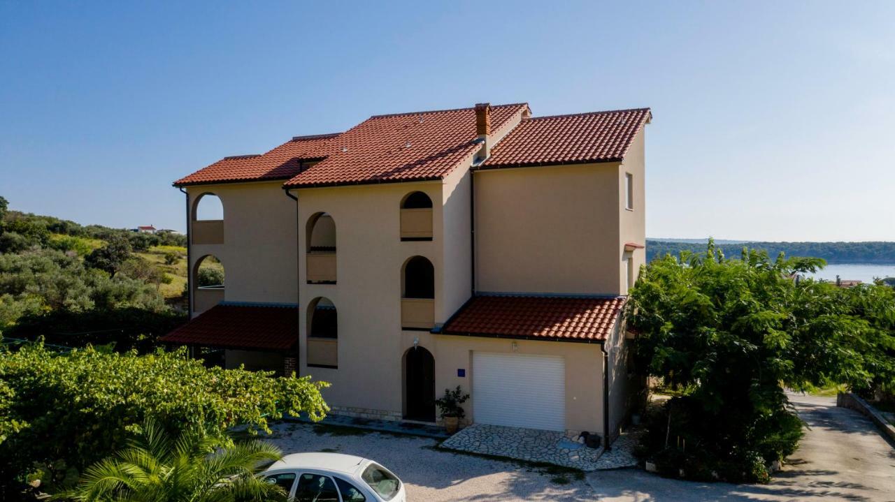 Ferienwohnung Kuca Leonora Banjol Exterior foto