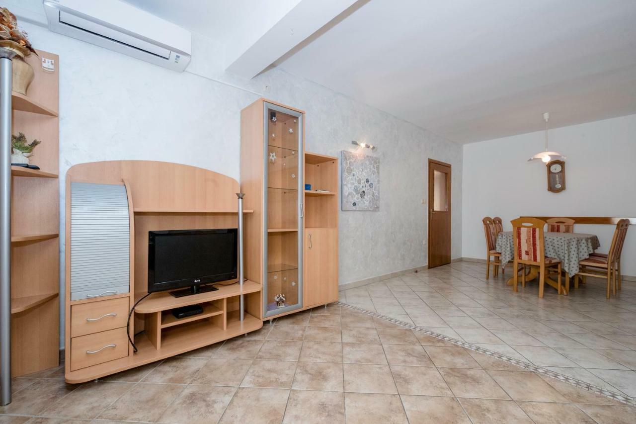 Ferienwohnung Kuca Leonora Banjol Exterior foto