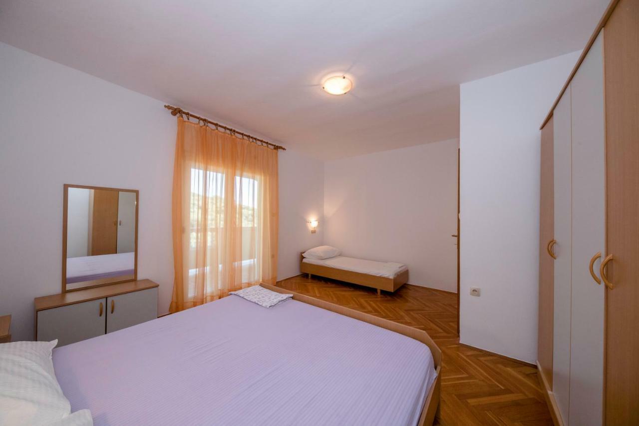 Ferienwohnung Kuca Leonora Banjol Exterior foto