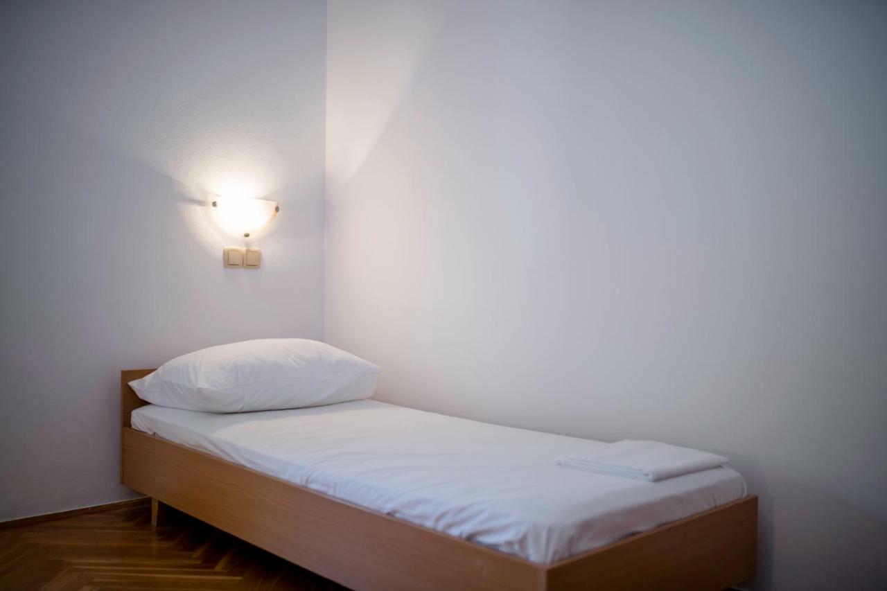 Ferienwohnung Kuca Leonora Banjol Exterior foto
